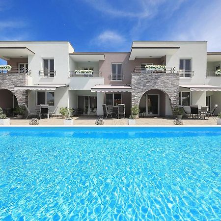 Apartments Punta Privlaka  Extérieur photo