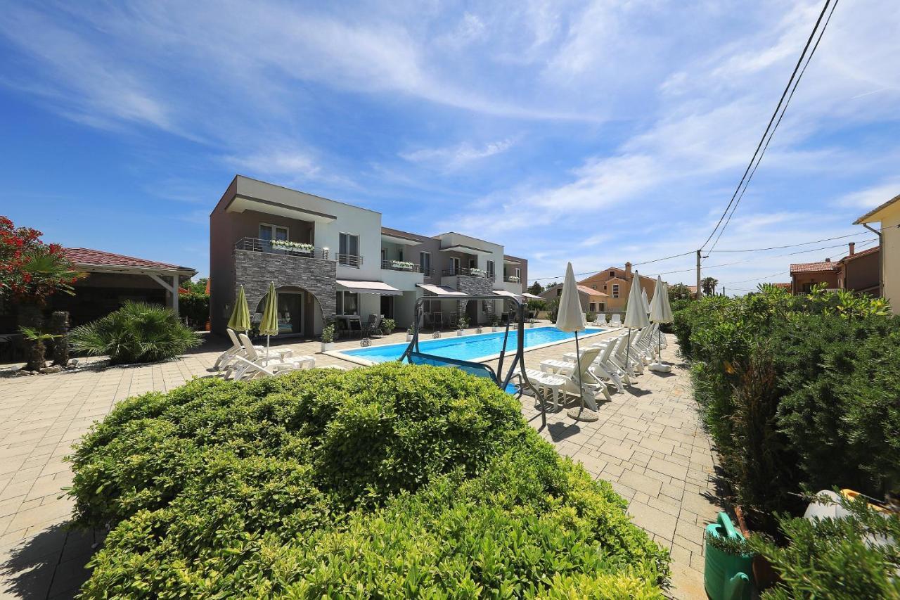 Apartments Punta Privlaka  Extérieur photo