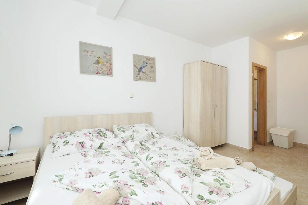 Apartments Punta Privlaka  Extérieur photo
