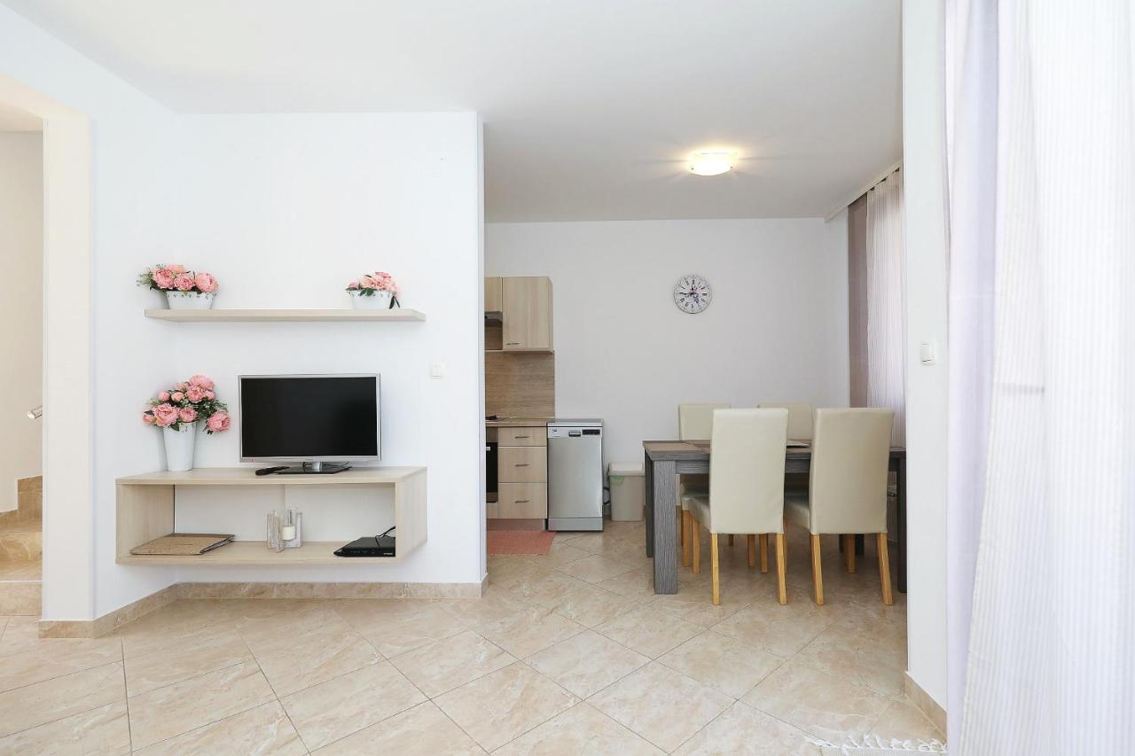 Apartments Punta Privlaka  Extérieur photo