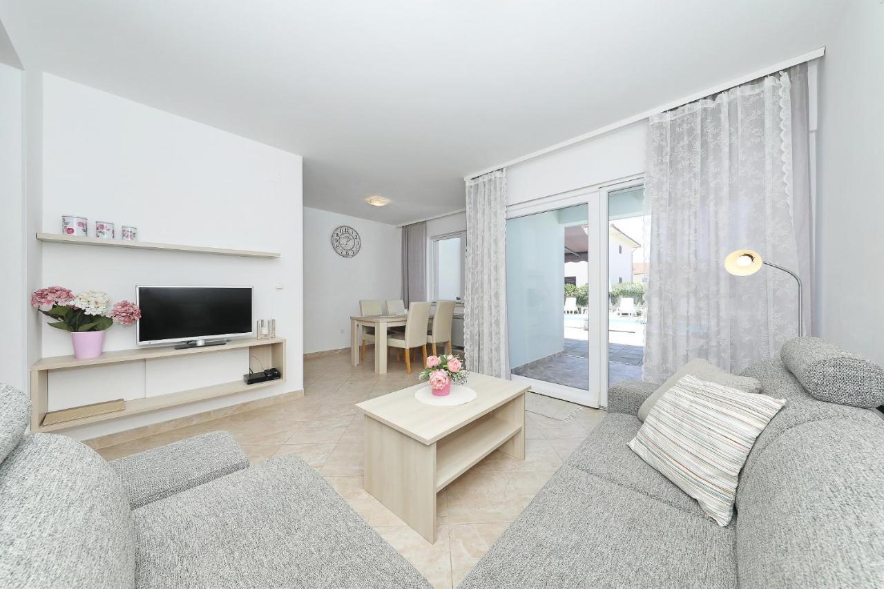 Apartments Punta Privlaka  Extérieur photo